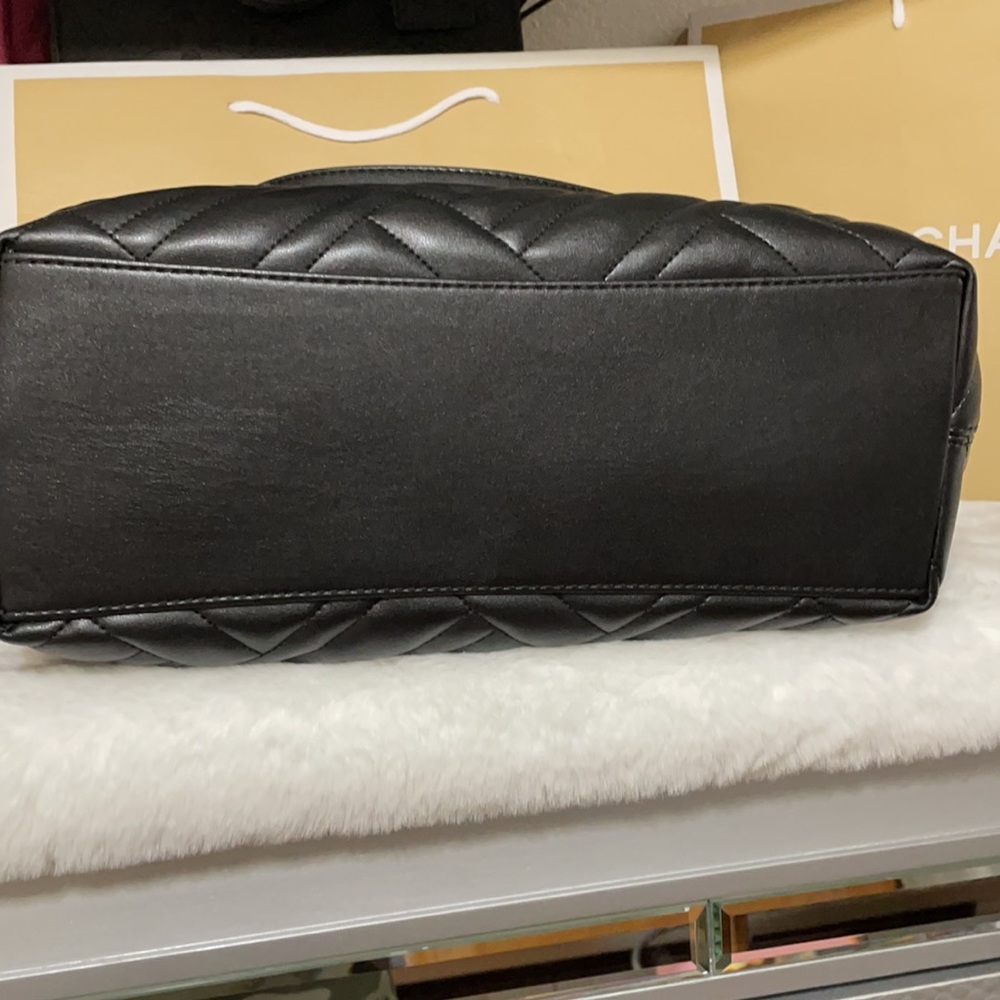 MK Peyton Lg Shoulder Tote Set-Black Faux Leather - Picture 6 of 16